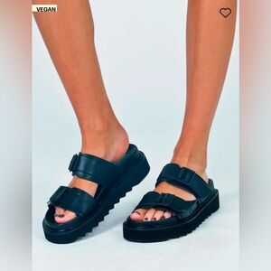 Princess polly Ma Belle sandals